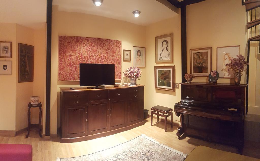 A Casa Di Grace Bed and Breakfast Cassino Exteriör bild