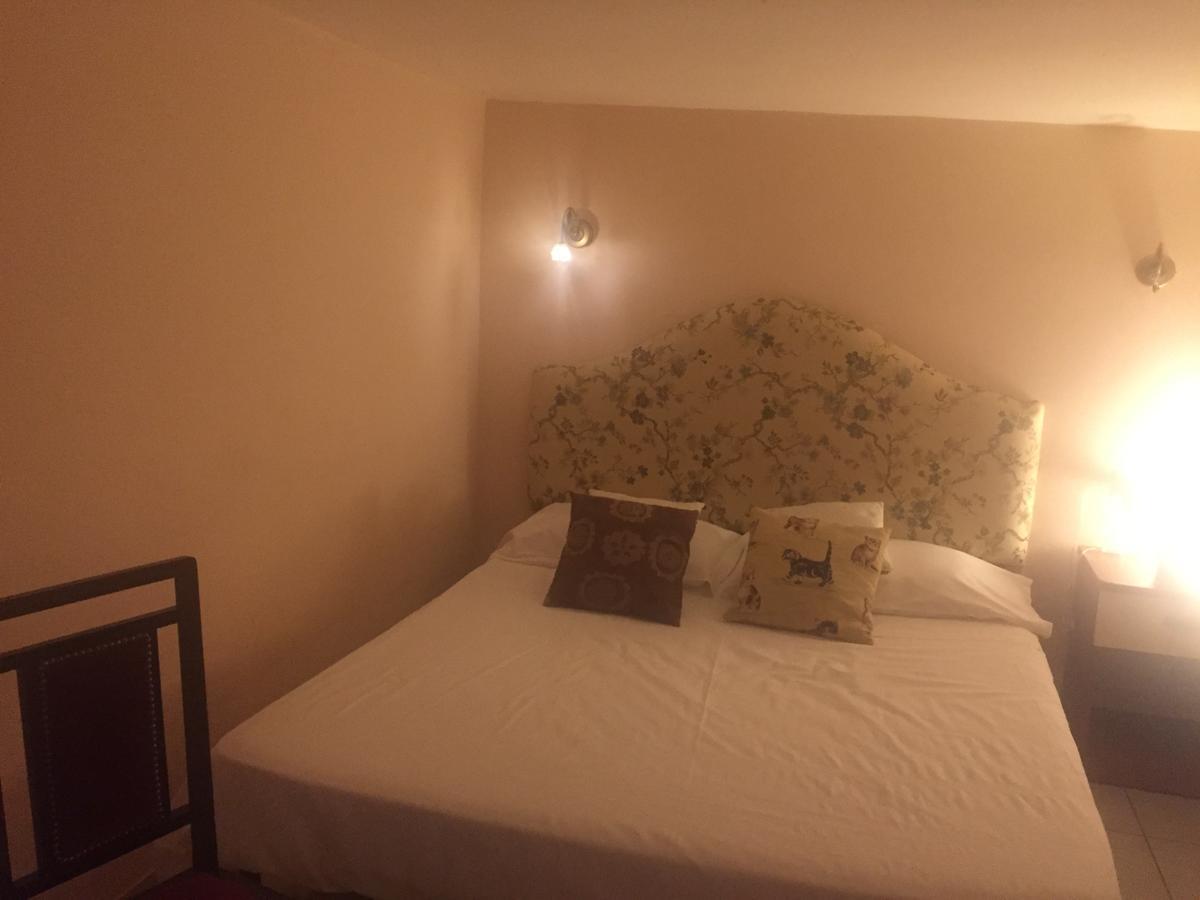A Casa Di Grace Bed and Breakfast Cassino Exteriör bild